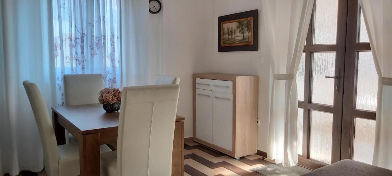 נייביצה Apartment Iva מראה חיצוני תמונה