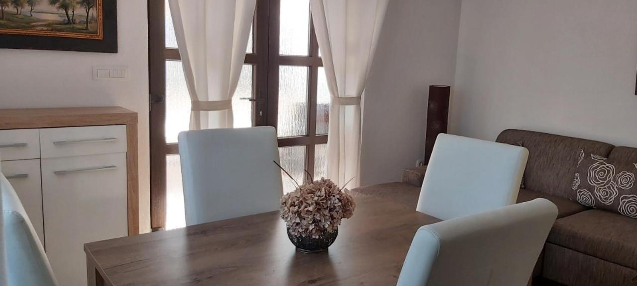 נייביצה Apartment Iva מראה חיצוני תמונה