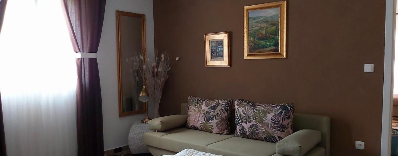 נייביצה Apartment Iva מראה חיצוני תמונה